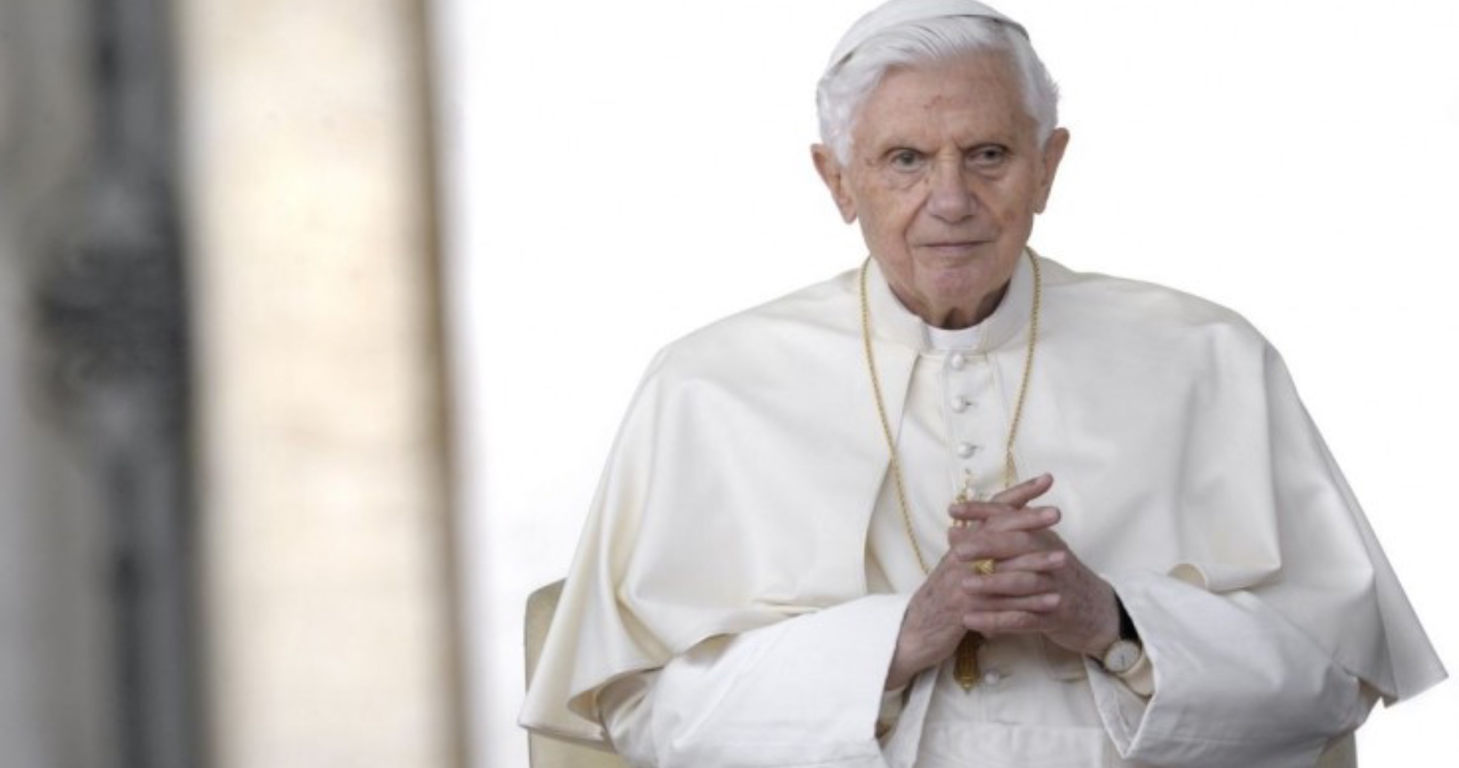 Vo veku 95 rokov zomrel bývalý pápež Benedikt XVI.