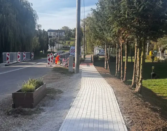 Rekonštrukcia hlavného mosta a obnova chodníka v centre Lukáčoviec
