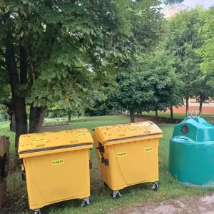 Veľkoobjemový kontajner na plasty 1